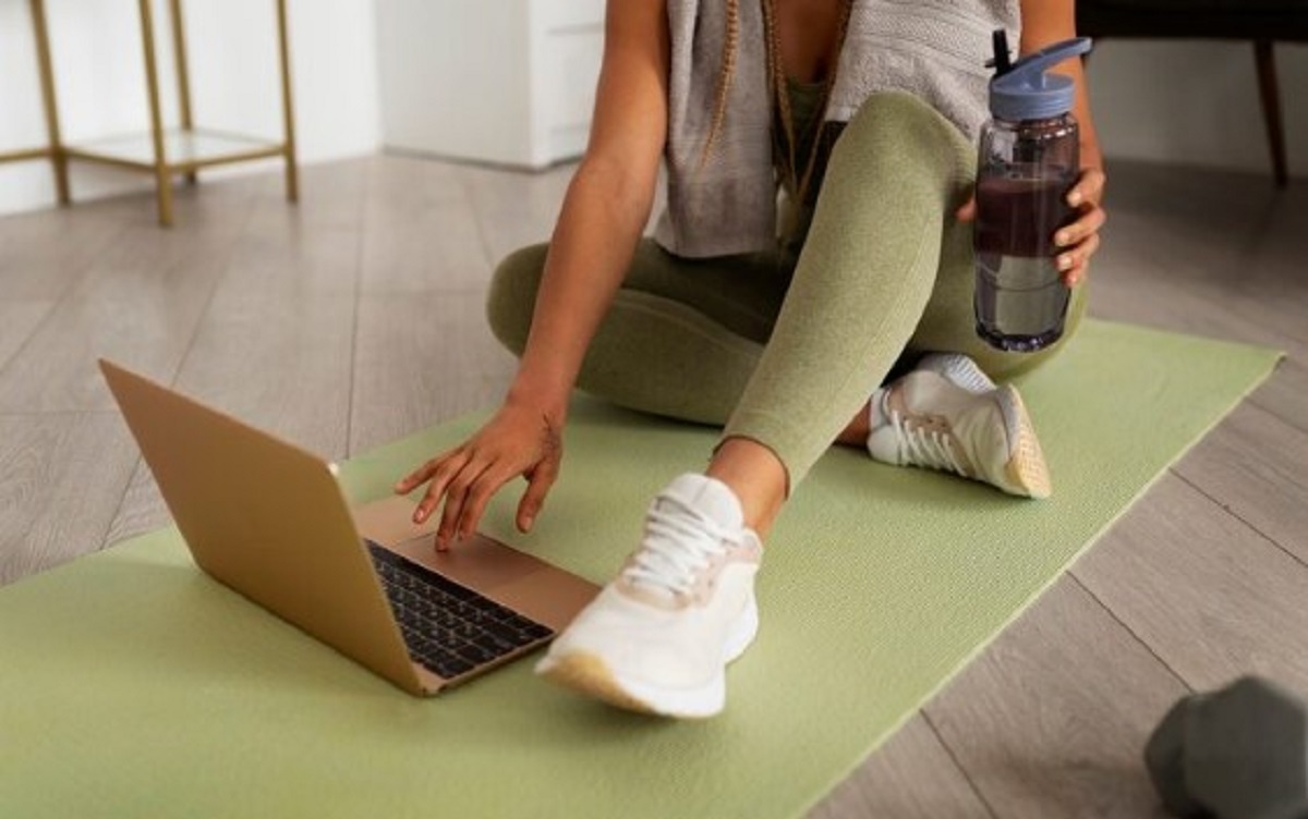 7 Channel YouTube untuk Olahraga Ibu Rumah Tangga yang Seru Efektif dan Bisa Dilakukan Setiap Hari