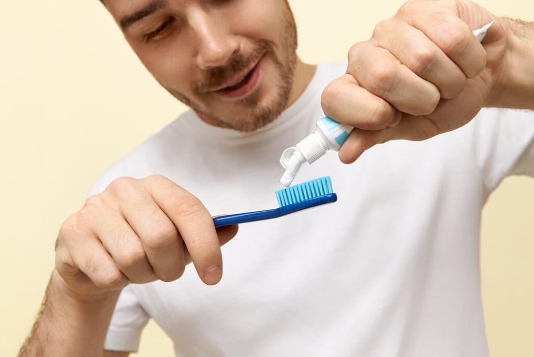 4 Daftar Pasta Gigi Pemutih dan Penghilang Karang Gigi Dengan Cepat, Bikin Plak Hilang Dalam Sekali Pakai