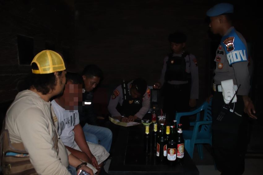 Polisi Razia Kafe di Pantura Kabupaten Pekalongan, Puluhan Miras Diamankan