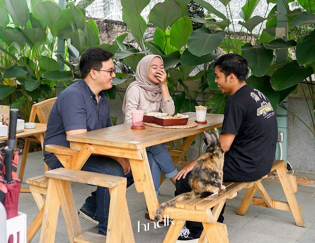 Tempatnya Nyaman Harga Menunya Murah, 5 Coffee Shop yang Cocok untuk WFC di Bogor Ini Bisa Kamu Kunjungi!