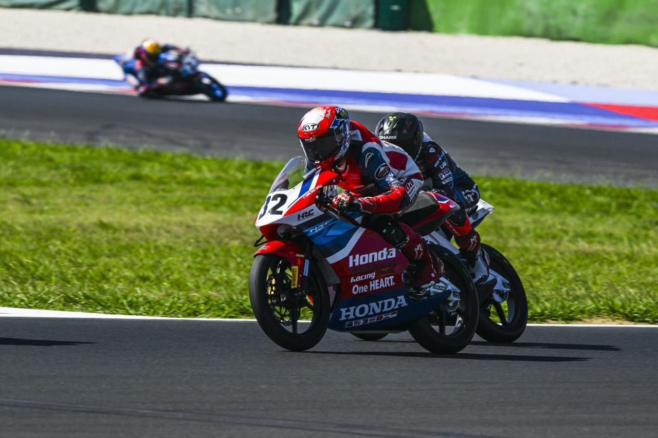 Pebalap Astra Honda Melesat Kencang Tembus 5 Besar di JuniorGP San Marino 