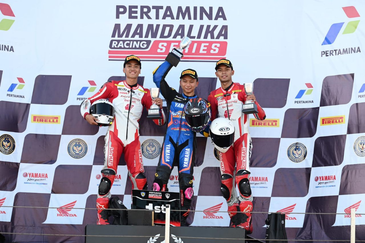Melesat dengan CBR600RR, Pebalap Astra Honda Dominasi Podium 600cc di Mandalika