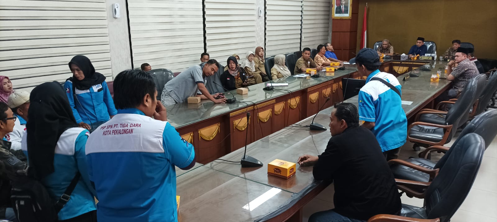 DPRD Kota Pekalongan Fasilitas Pertemuan Karyawan-Manajemen PT Tiga Dara