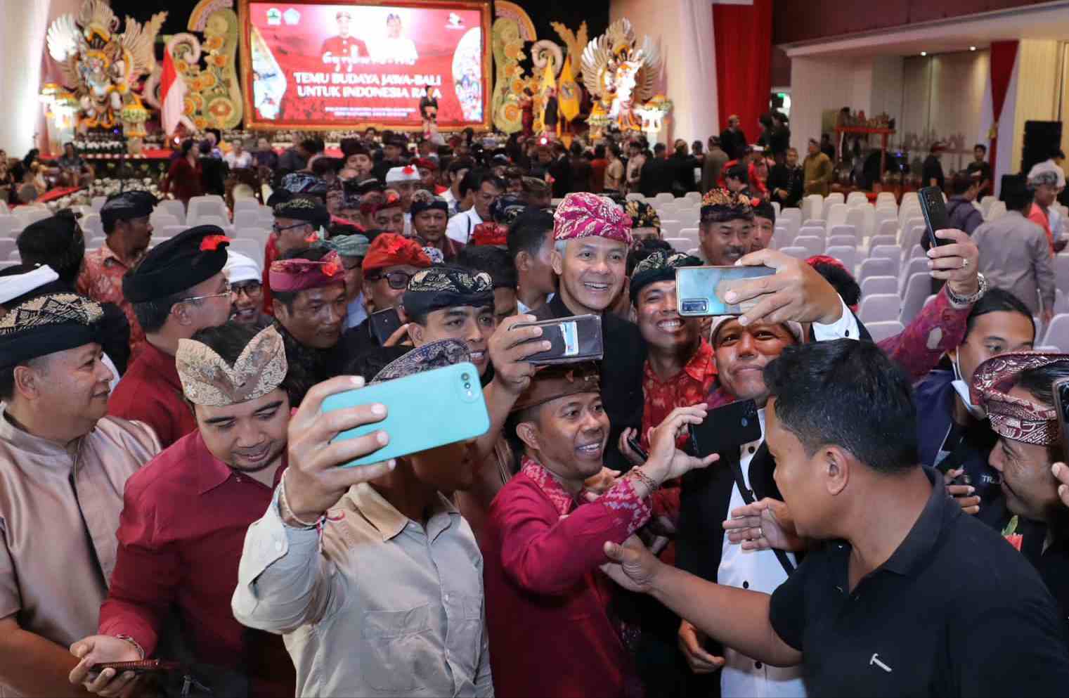 Ganjar Gagas Kolaborasi Seni dan Budaya Jawa-Bali, Ini Alasannya