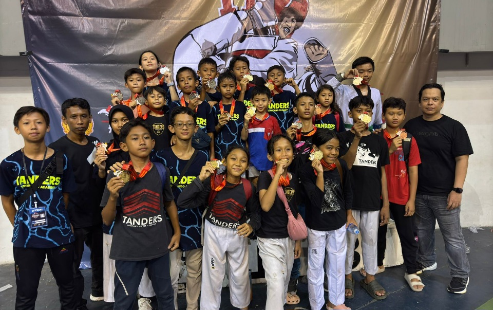 Tim Taekwondo Club Tanders Pekalongan Sabet 10 Emas di Kejurnas Super Fight 2024