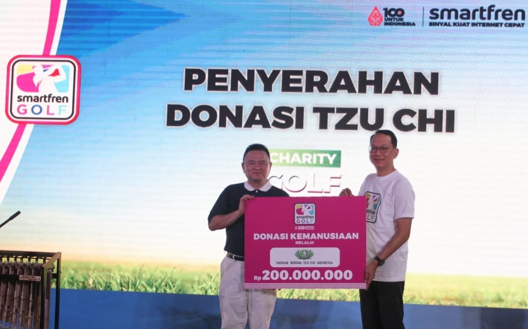 Smartfren 100% untuk Indonesia: Charity Golf Tournament 2024 Serahkan Donasi Rp200 Juta kepada Yayasan Buddha 