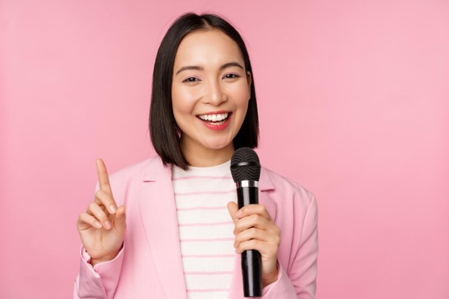 7 Rahasia Luwes Menjadi MC Public Speaking, Tampil sebagai Pembawa Acara yang Fleksibel