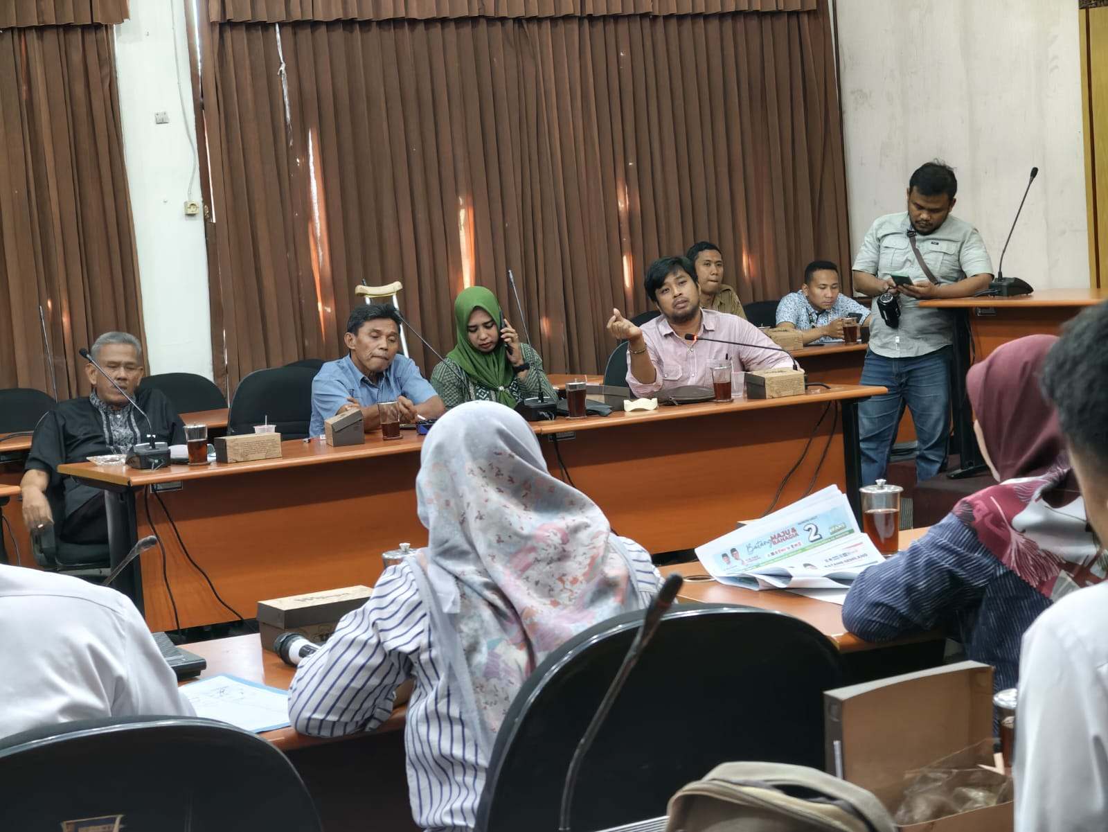 Gaduh Spanduk Paslon Bupati dan Wakil Bupati Salah Tulis, Komisi A DPRD Batang Ingatkan KPU Jaga Netralitas 