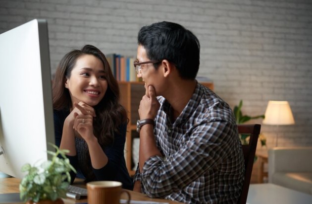 Pasti Takluk! Lakukan 7 Cara Berikut untuk Meluluhkan Hati Cewek Keras Kepala dengan Komunikasi yang Tepat