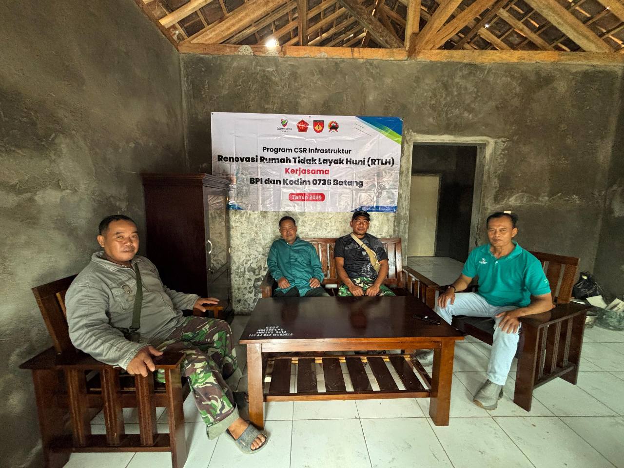 PT BPI dan Kodim Batang Serahkan Bantuan Renovasi Dua RTLH untuk Nelayan Roban Timur 