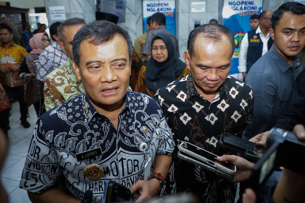 Gubernur Jateng Ahmad Luthfi 'Tancap Gas' Larang Pemda Naikkan Tunjangan DPRD, Ini Aturannya!