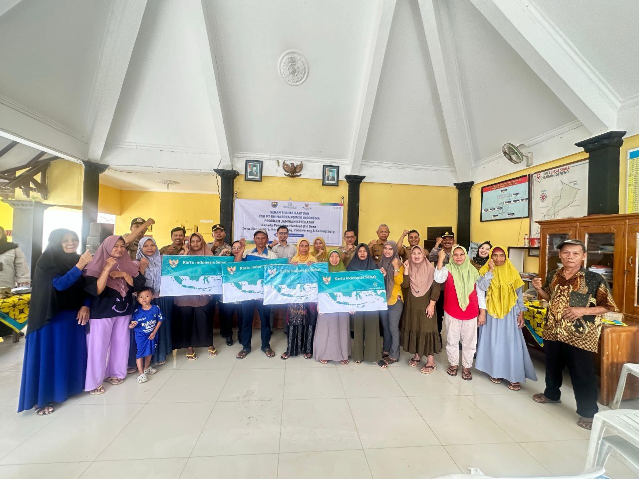 BPI dan Dinkes Batang Serahkan Bantuan Jaminan Kesehatan untuk 175 Warga Prasejarah Sekitar PLTU