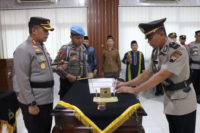 Kasi Humas Polres Batang AKP Busono Dilantik jadi Kabag Log Polres Pekalongan