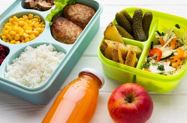 Cara Mengatur Pola Makan saat Diet yang Aman untuk Usia Remaja