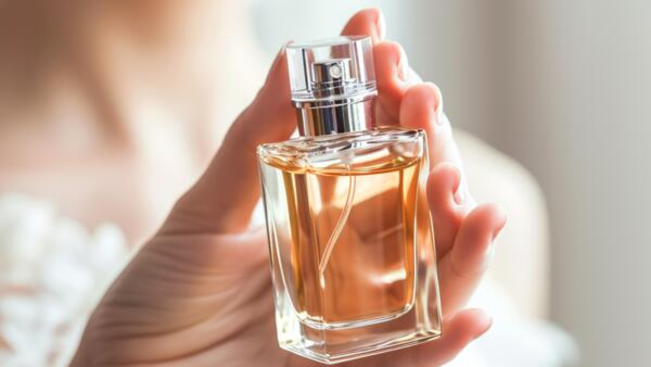 4 Rekomendasi Parfum Tahan Lama dan Murah yang Cocok untuk Pekerja Lapangan