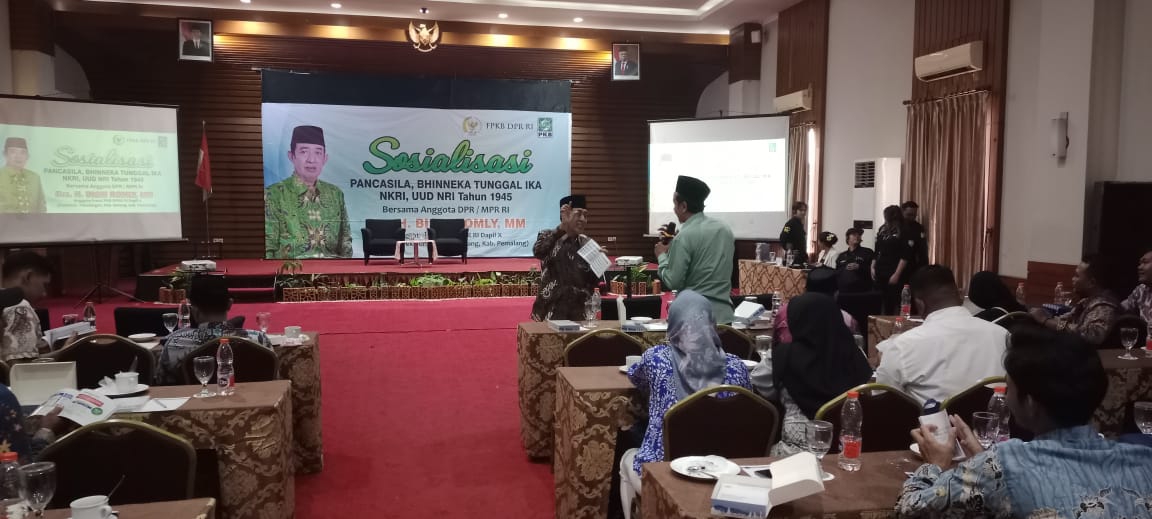 Pengusaha dan Pelaku Ekonomi Kreatif se-Kecamatan Buaran Diberikan Sosialisasi 4 Pilar