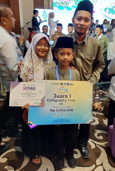 MIS Karanganyar Tirto Sukses Juara 1 Kaligrafi Madrasah Fest 2023 Tingkat Nasional 