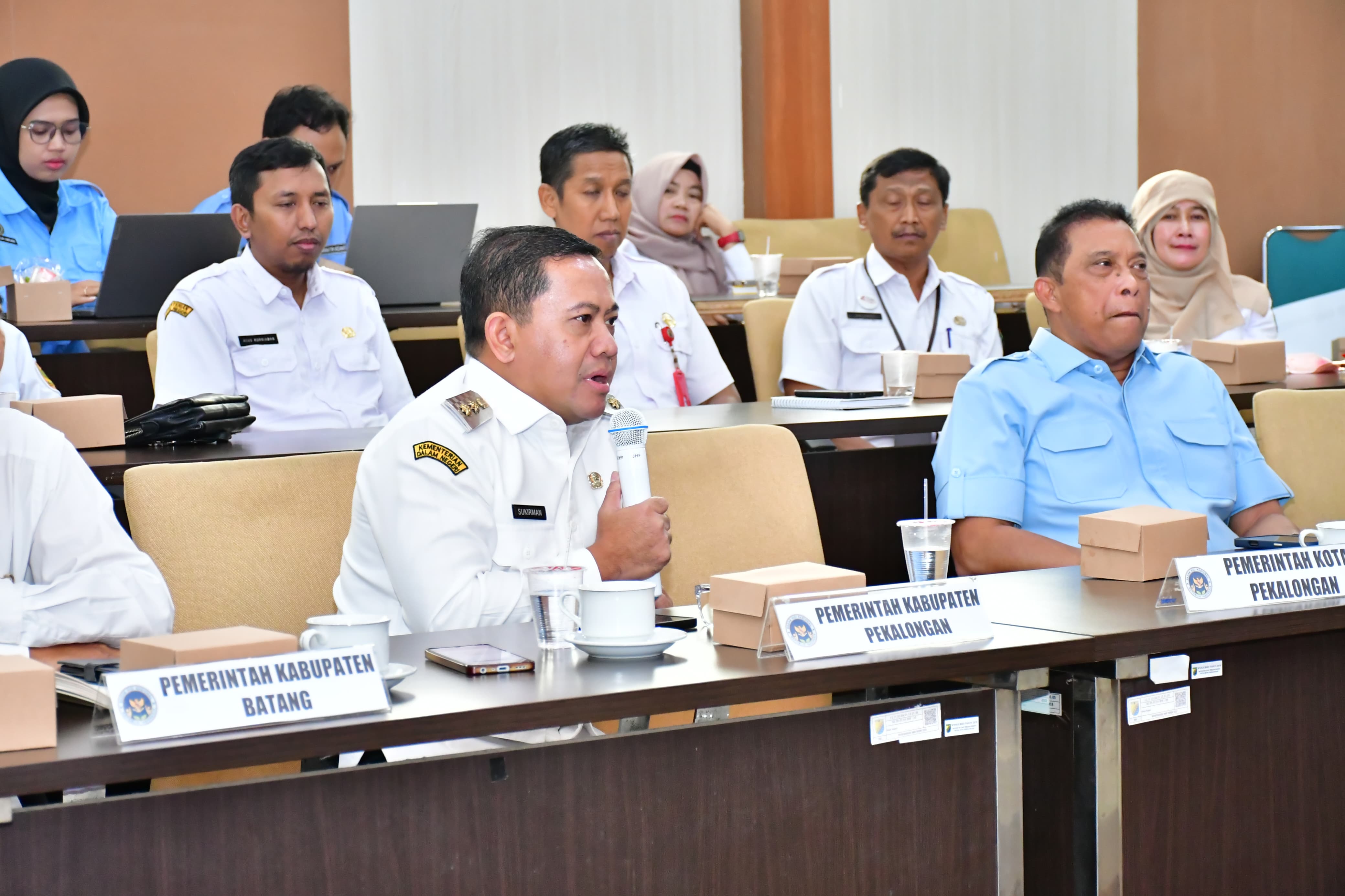 Wakil Bupati Pekalongan Sukirman Hadiri Rakor Evaluasi Pengawasan Program MBG