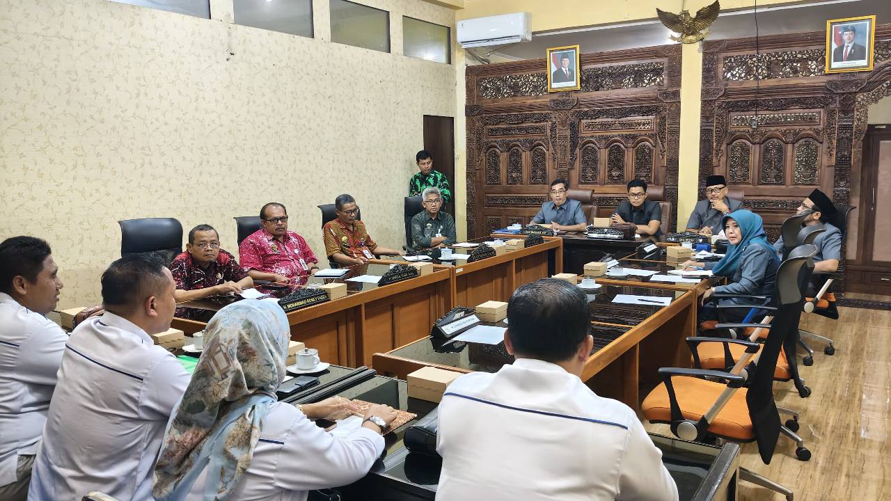 UMSK Tegal Jadi Bola Panas! DPRD Minta Apindo dan Pekerja Duduk Bersama