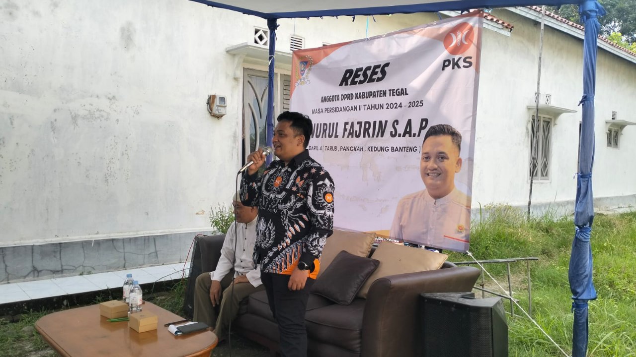 Emak-Emak di Tarub Tegal Ramai-ramai Minta Lowongan Kerja saat Reses Anggota DPRD
