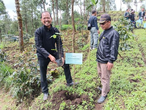 Paska Bencana Alam Yang Telan 26 Korban Jiwa, Kawasan Hutan Petungkriyono Harus Dihijaukan!