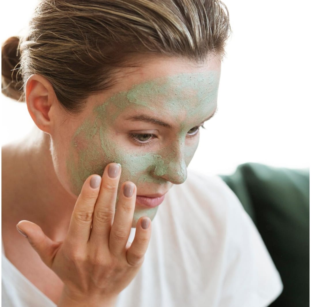 3 Cara Mudah Membuat Masker Wajah Glowing Dalam 1 Malam, Wajah jadi Mulus Tanpa Flek Hitam