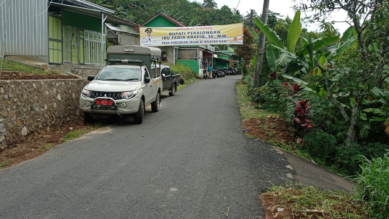 Bupati Pekalongan Fadia Arafiq Resmikan Ruas Jalan Paninggaran-Werdi Sepanjang 1,7 Kilometer