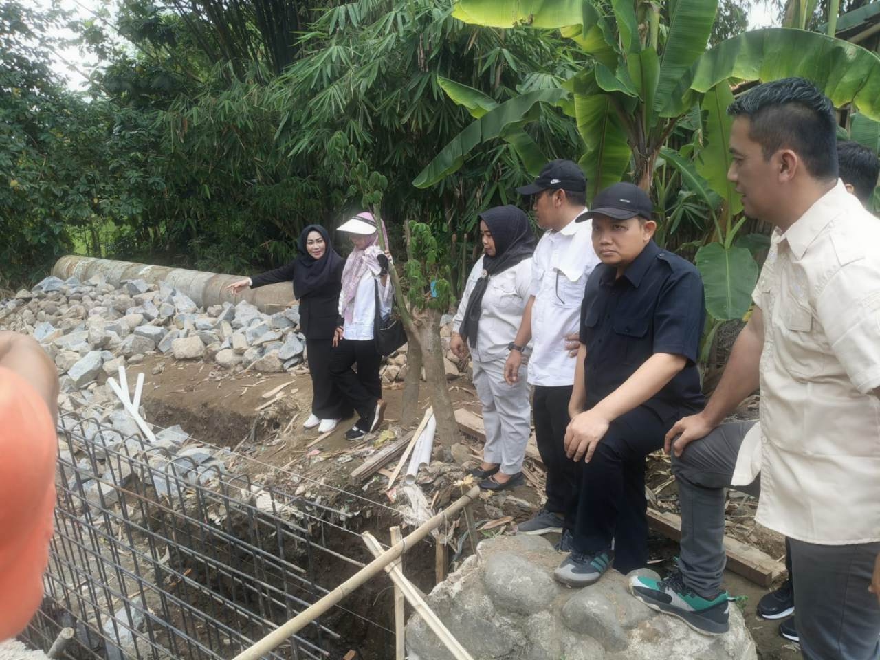 DPRD Tegal Sidak Proyek Irigasi, Minta Kualitas Pekerjaan Tak Asal Jadi!