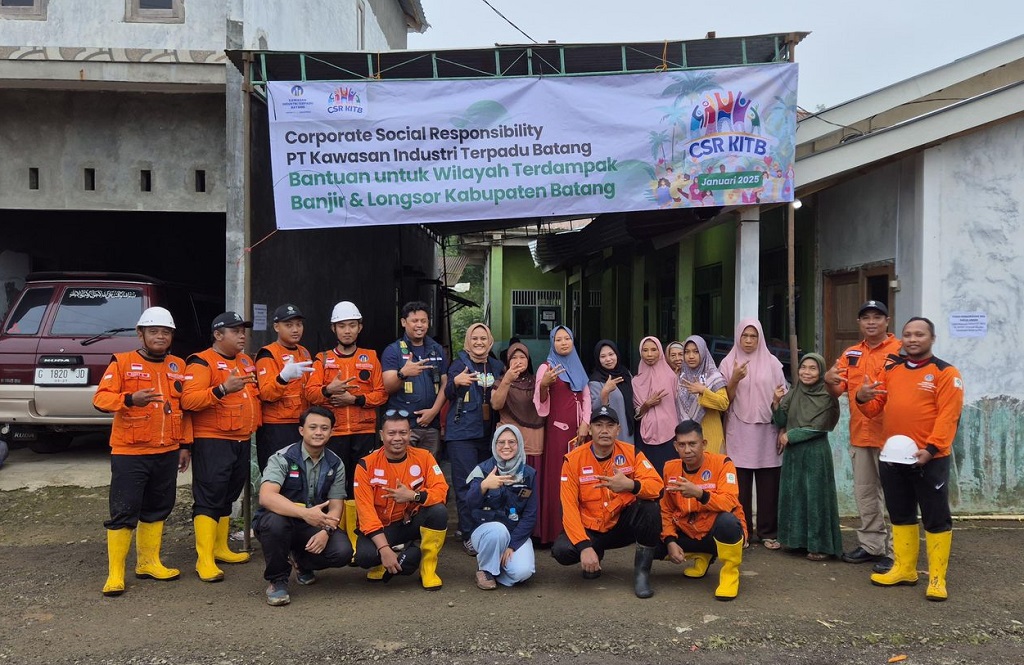 Terjun ke Masyarakat, KITB Salurkan Bantuan ke Korban Bencana Batang dan Sekitarnya