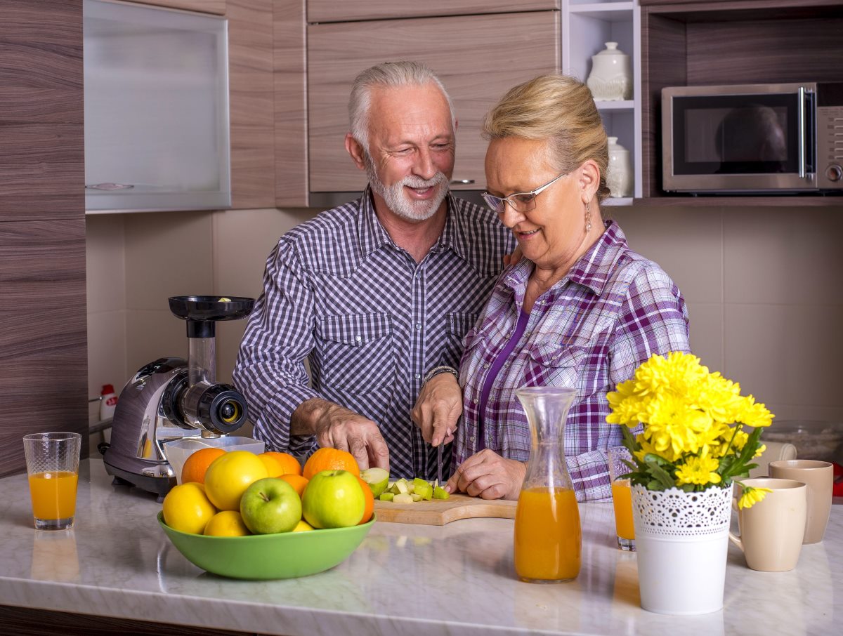 Inilah 6 Vitamin yang baik Untuk Kesehatan Tubuh Lansia 45 Tahun ke Atas yang Wajib Dipenuhi Para Lansia!