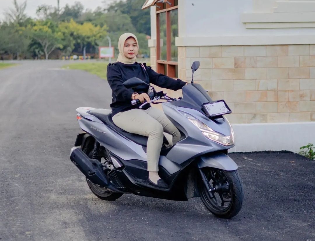 Pantas Penjualannya Selalu Naik, Ternyata Honda PCX 160 2024 Memiliki Fitur Canggih, yang Membanggakan!