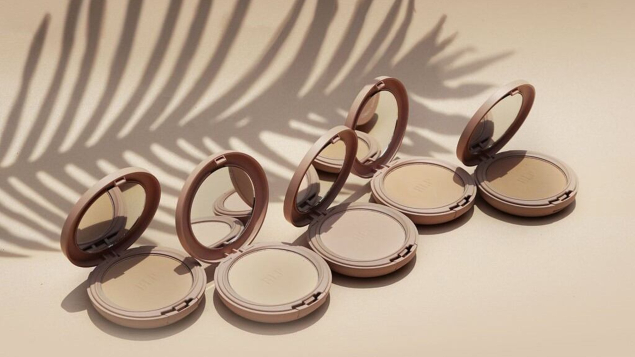 5 Bedak Padat yang Bagus dan Tahan Lama untuk Remaja dengan Hasil Natural