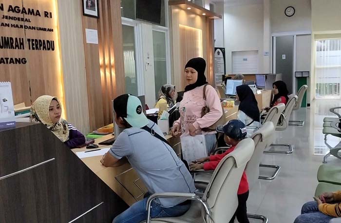 Meski Daftar Tunggu Jamaah Haji Sampai 32 Tahun, Namun Masyarakat Tetap Antusias Mendaftar