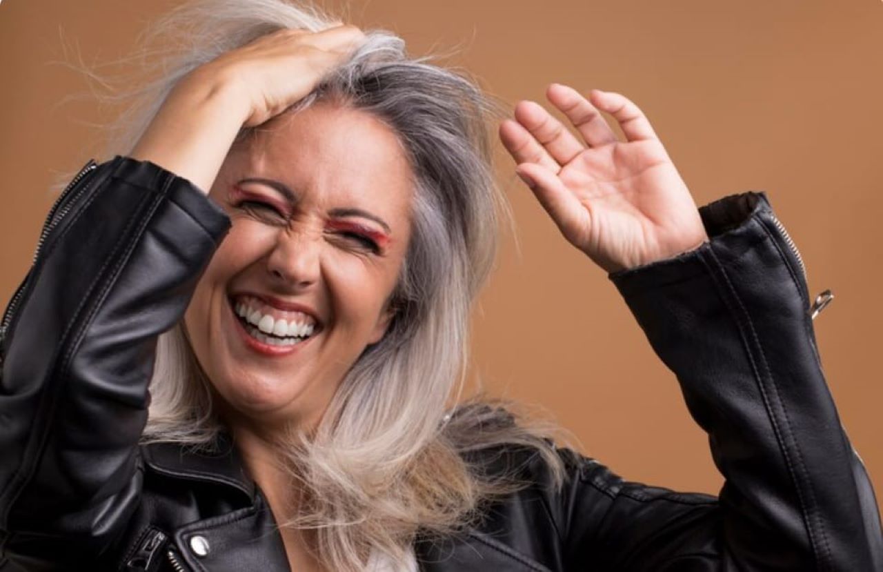 Penyebab Rambut Uban di Usia Muda yang Sering Disepelekan! Lengkap Cara Mengatasinya