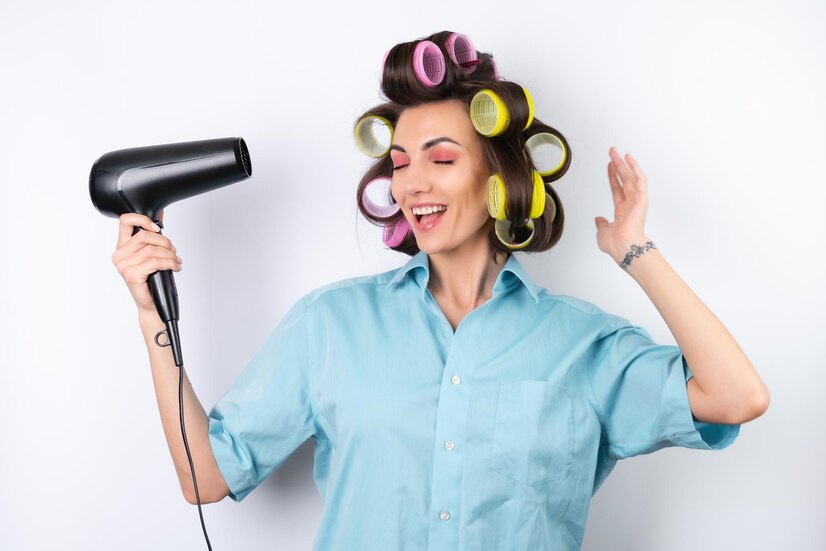 6 Tips Menggunakan Hair Dryer Biar Rambut Ngga Cepat Rusak, Terhindar dari Rambut Kering dan Mudah Patah 