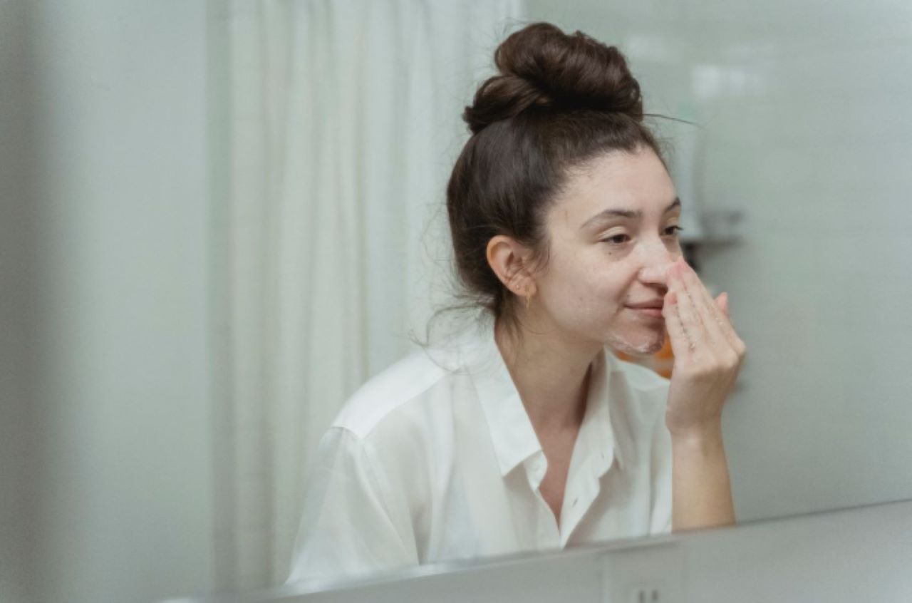 Top 4 Cleansing Gel Agar Kulit Cerah Bebas Jerawat, Rahasia Wajah Mulus!