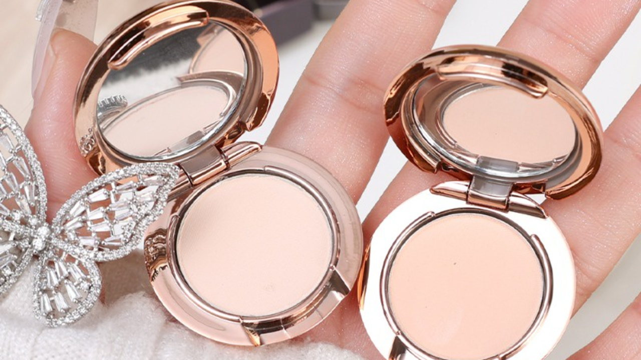 5 Bedak Two Way Cake Murah dan Bagus untuk Kulit Kering