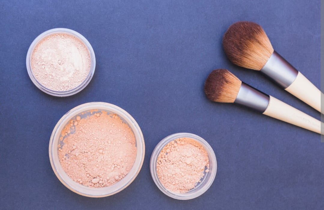 4 Bedak Sunscreen SPF Tinggi Terbaik! Wajah Bebas Noda Hitam dan Kerutan, Kulit jadi Glowing dan Awet Muda