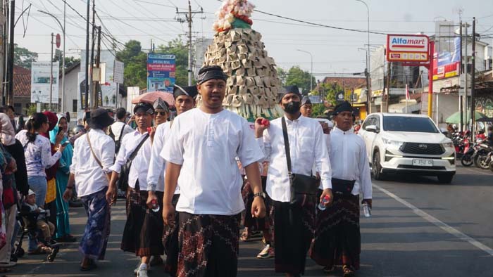 Jaga Tradisi Khas Kota Pekalongan dengan Saroeng Batik Carnival 2023