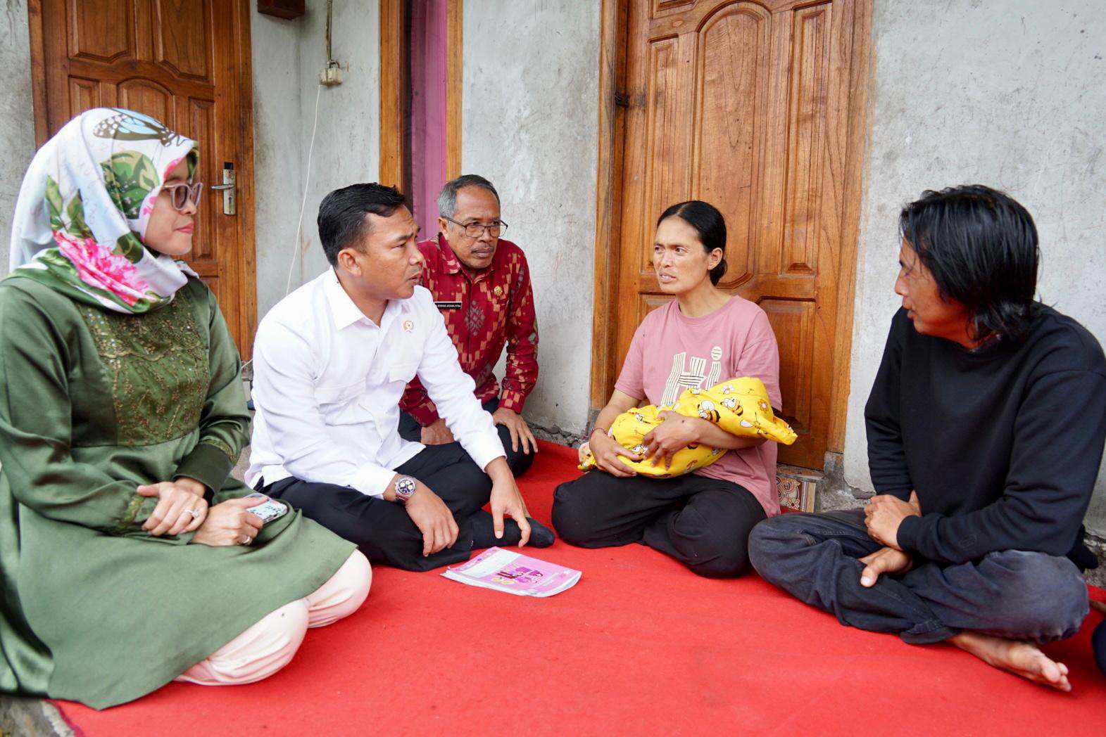 Monitor Keluarga Risiko Stunting di Bali, Menteri Wihaji: Semangat Gotong Royong Kunci Tekan Angka Stunting