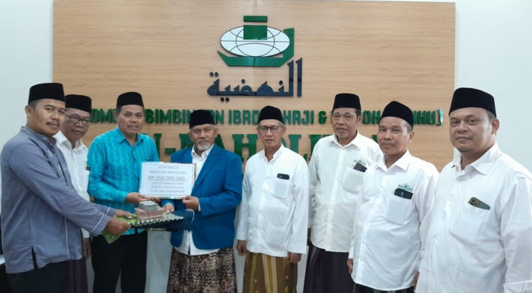 Ponpes An-Nahdliyah Terima Sumbangan Rp 150 Juta dari KBIHU An-Nahdliyah Pekalongan