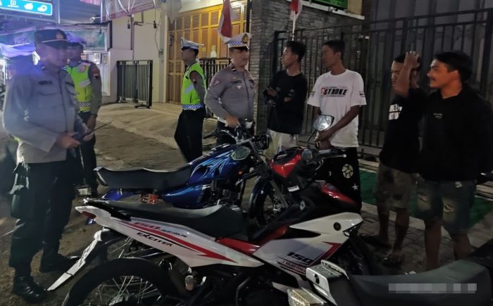 Patroli KRYD Polres Pekalongan, Polisi Ingatkan Warga Tertib Berlalu Lintas