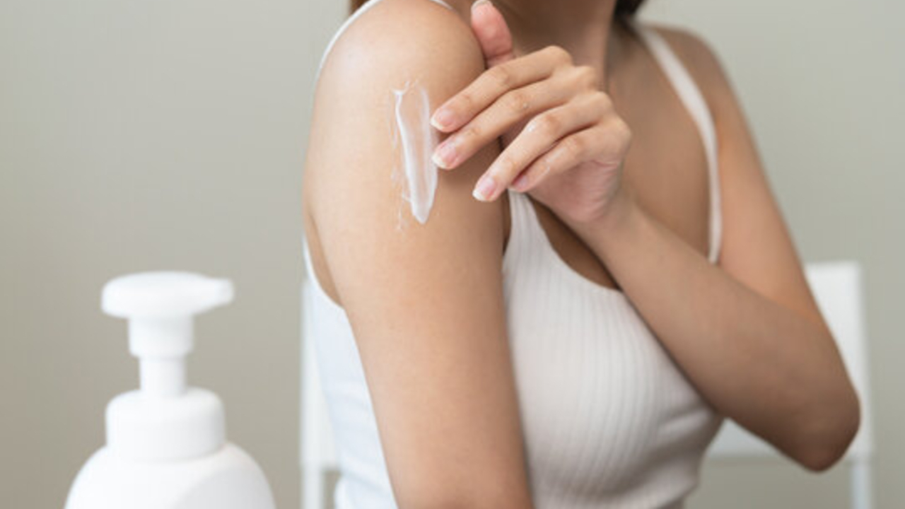 Top 5 Body Lotion yang Mengandung SPF untuk Memutihkan Kulit di Usia 40 Tahun Ke Atas