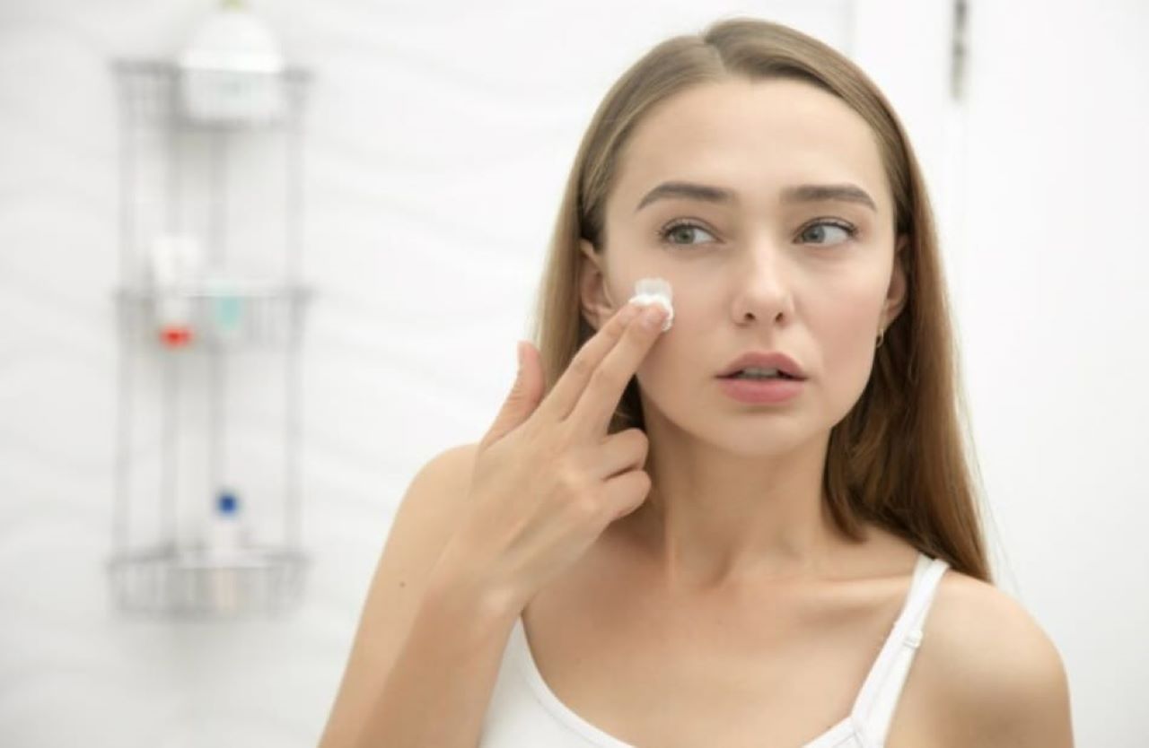 3 Pilihan Sunscreen yang Cocok untuk Usia 30 Tahun Ke Atas di Indomaret, Atasi Penuaan Dini