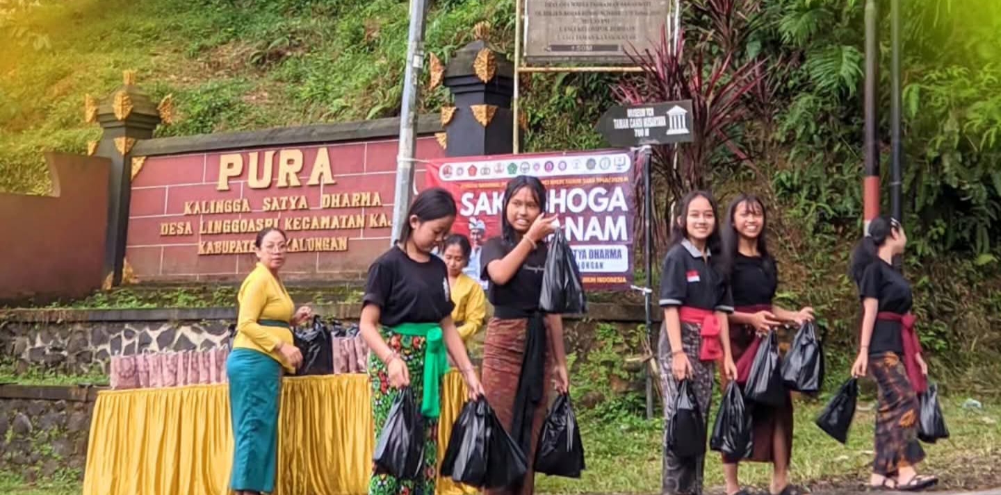 Saka Bhoga Sevanam Warnai Rangkaian Nyepi, Umat Hindu Pekalongan Bagikan Takjil untuk Masyarakat