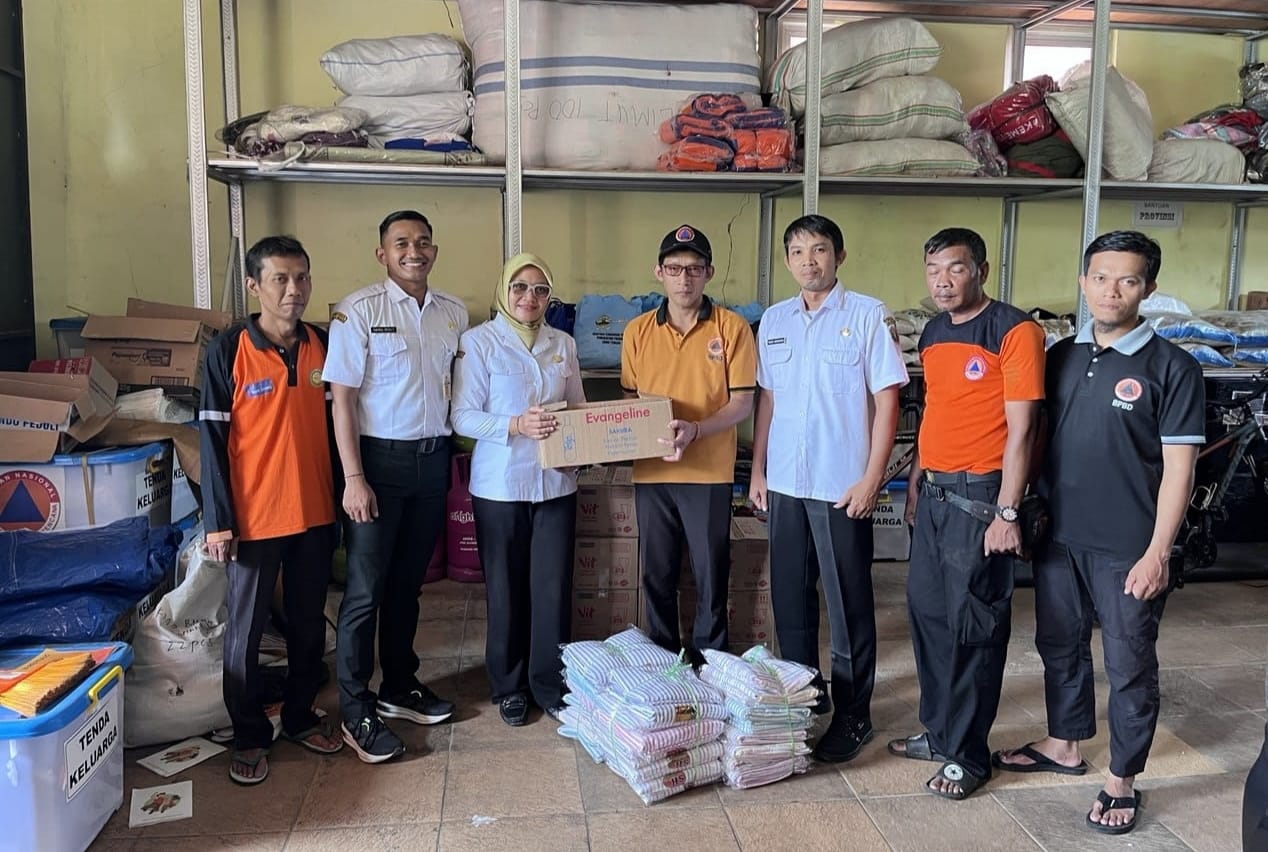 RSUD Kraton Salurkan Bantuan Untuk Korban Banjir