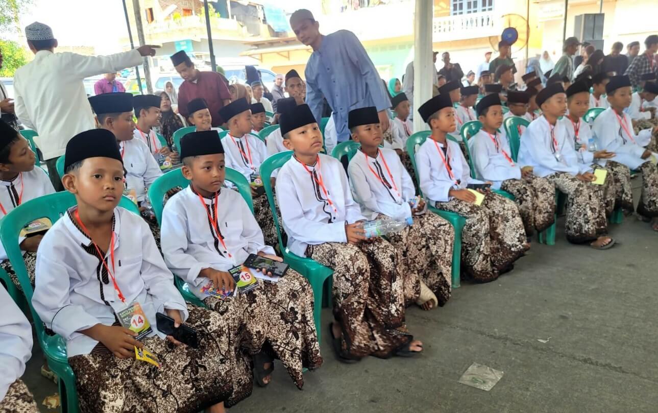 80 Anak Ikuti Khitan Massal Mushola Al Iman Sapuro Kota Pekalongan, Agenda Rutin Tiap Iduladha