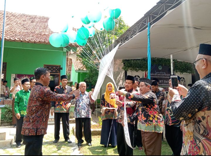 MTs Salafiyah NU Karanganyar Tirto Resmi Launching Perpustakaan Digital dan Peresmian Gedung Baru