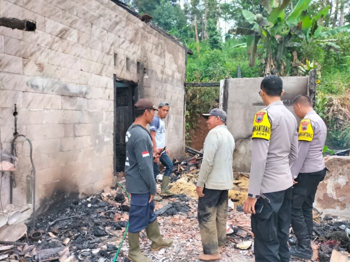 Ditinggal Panen Durian, Rumah Warga di Desa Sidoharjo Pekalongan Terbakar, Ini Penyebabnya Kata Polisi