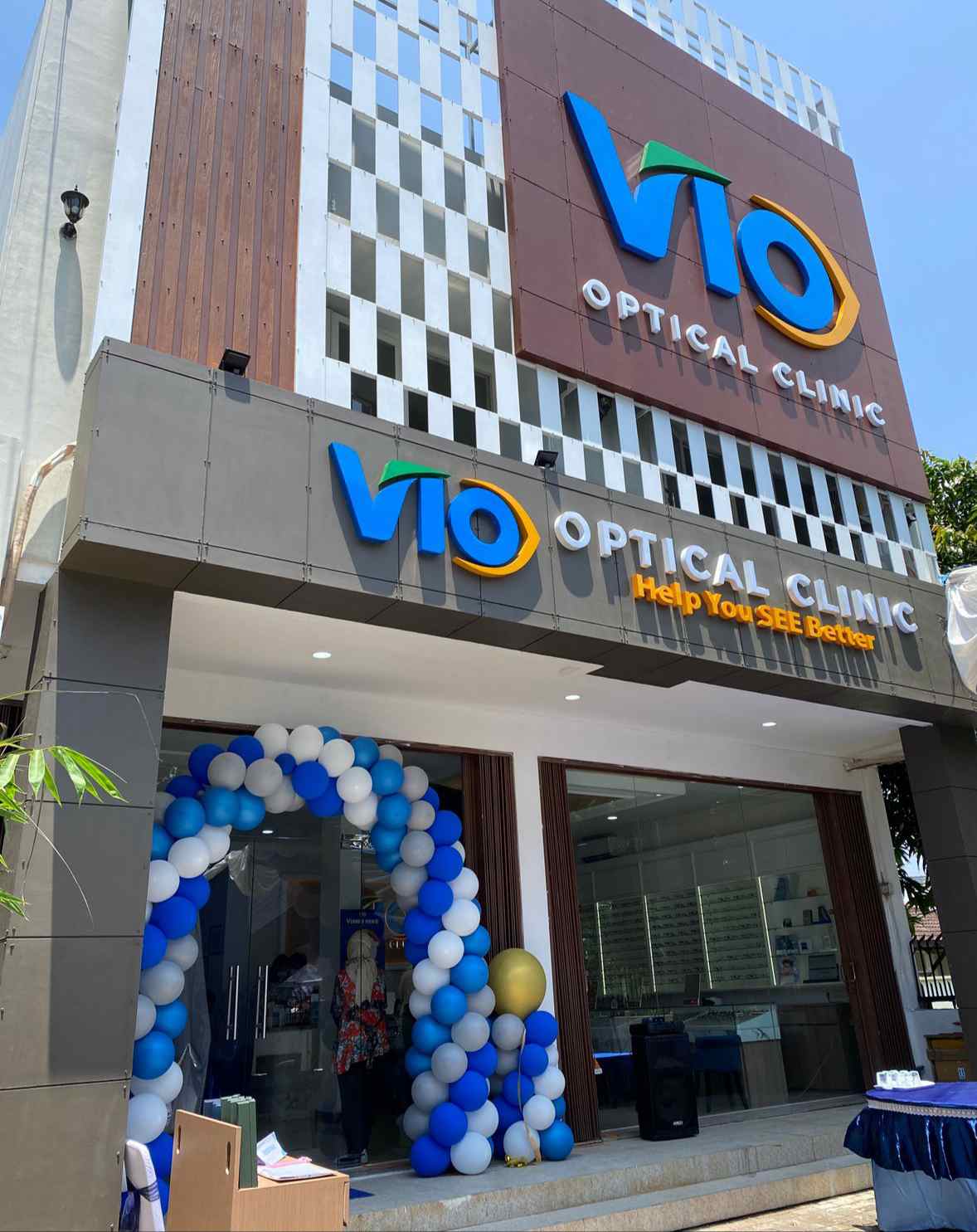 Terapi Ortho K untuk Menurunkan Mata Minus dari VIO Optical Clinic kini hadir di Semarang